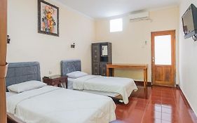 Reddoorz At Mahendra Beach Inn Kuta